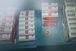 U fordu pronađeno 1.400 kutija cigareta