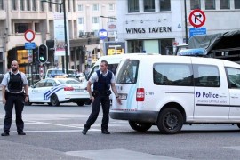 Muškarac u Belgiji preminuo nakon što mu je policajac klečao na ...