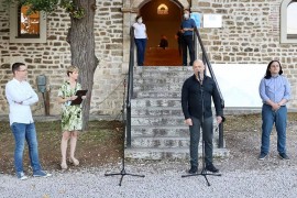 Otvorena izložba "Umjetnik kao mitolog" slikara Miloša Vujića