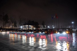 Tači predstavio vojna vozila i najavio regrutovanje