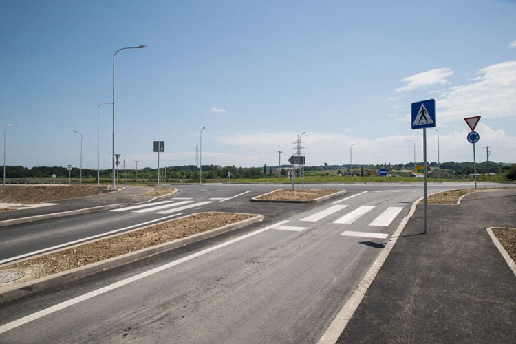 Završena izgradnja kružnog toka u prnjavorskom naselju Vijaka
