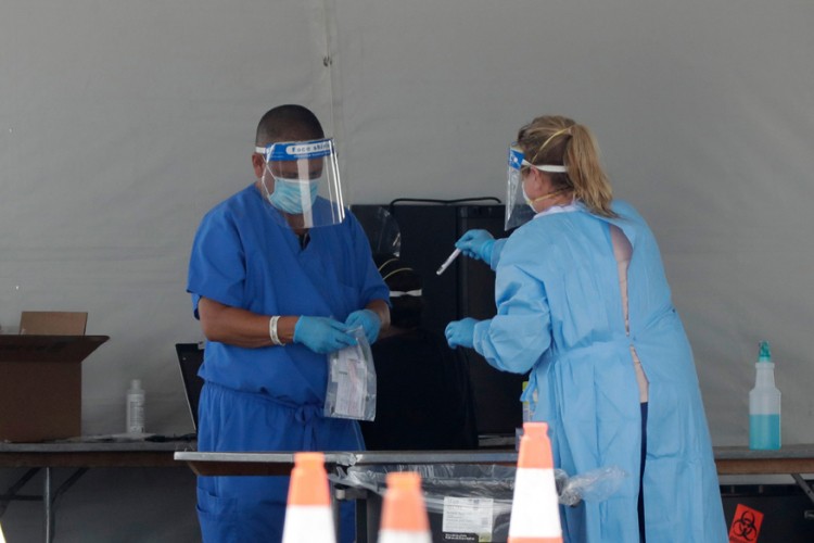 Više od 50.000 novozaraženih za jedan dan u SAD