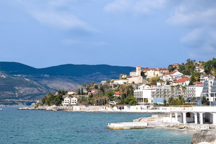U Herceg Novom 93 odsto manje gostiju nego prošle godine