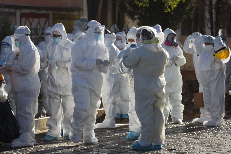 SZO: Rekordan dnevni porast broja novozaraženih u svijetu