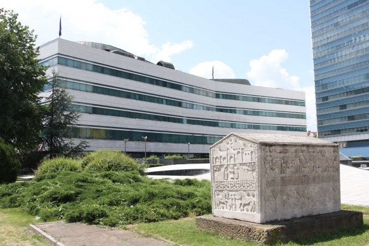 Kovid-19 ušao u Parlament BiH