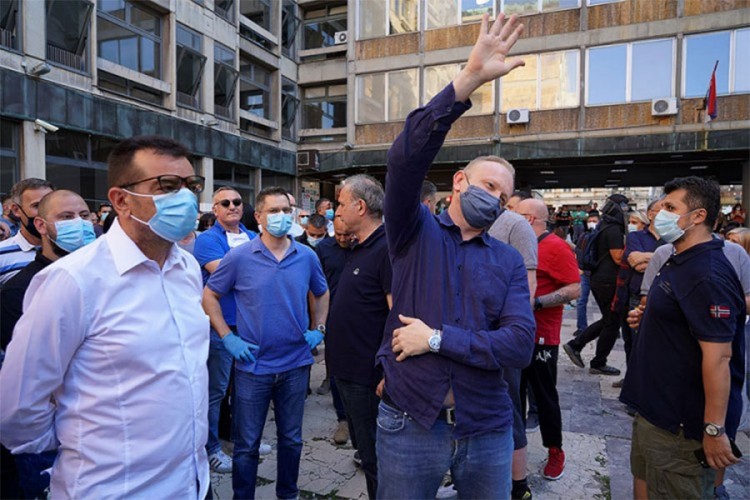 Mediji: Đilasa izudarali kaiševima; Đilas: To je laž