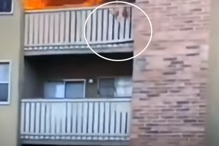 Bacila sina sa balkona pa poginula u požaru dok je spasavala kćerku