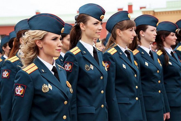 Prvi put u istoriji ruske mornarice ženska posada patrolnog broda na zadatku
