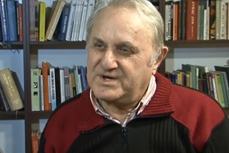 Preminuo pjesnik Manojle Gavrilović od posljedica korone