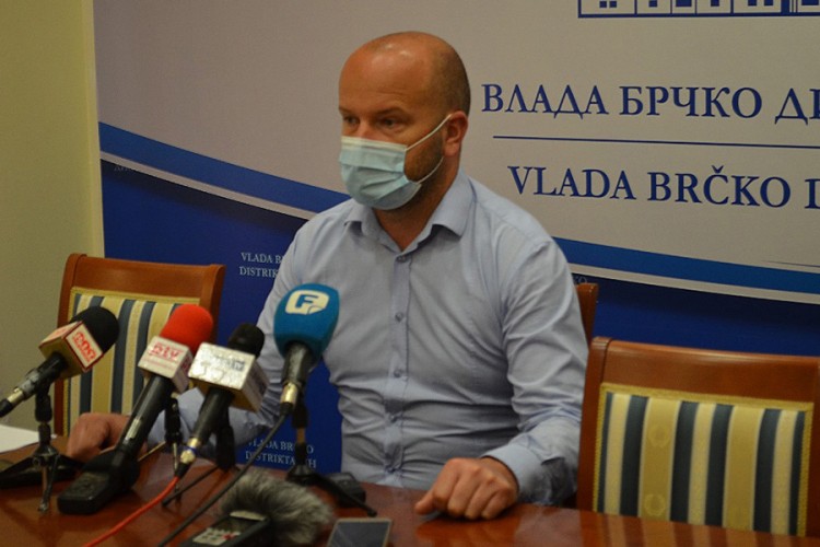 Vlada Distrikta stipendira studente, konkurs će biti ove sedmice