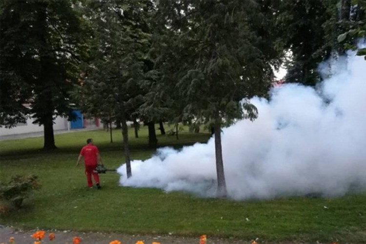 Večeras i sutra zaprašivanje komaraca na području Bijeljine