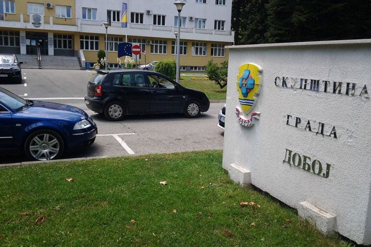 Doboj se zadužuje 4,5 miliona KM za nove projekte