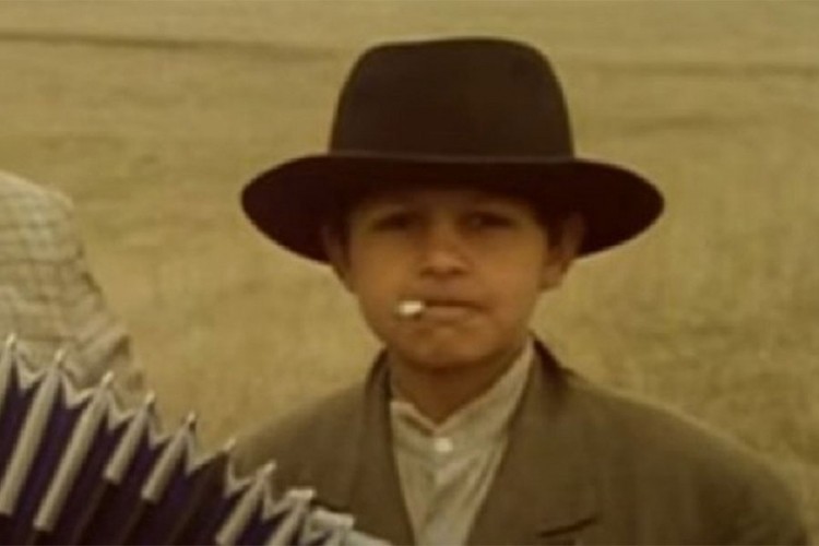 Tukli su ga u filmu "Ko to tamo peva": Gdje je i šta radi danas
