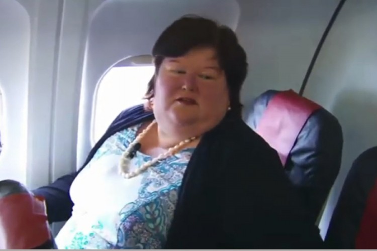 Ministarka odštampala svoj lik na maski