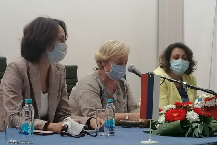 Tešanović: Žene bitna karika na izborima