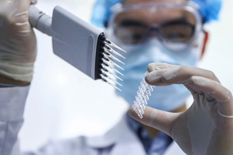 Prvi čovjek američke biomedicine: Lijek za koronu spreman za dva ili tri mjeseca