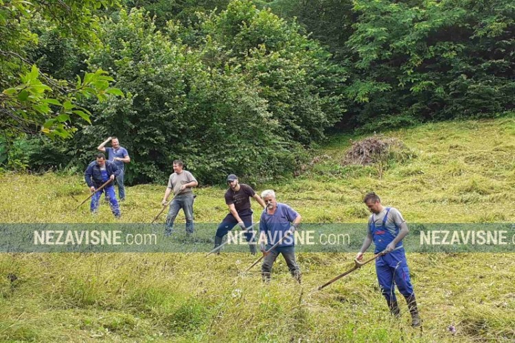 Čuvaju dugu tradiciju: Zvuci kose i pjesme odzvanjali kod Šipova