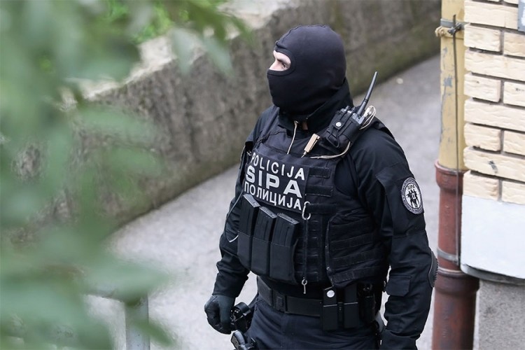 SIPA uhapsila 11 osoba u nastavku akcije "Pero"