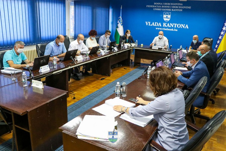 Pandemija skresala budžetske prihode u USK