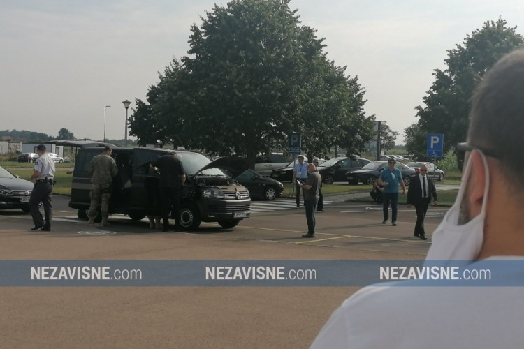Na banjalučkom aerodromu pripreme za dolazak Vučića