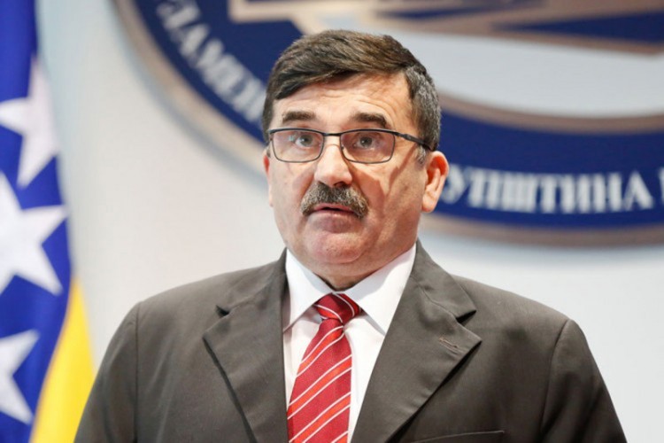 Lovrinović tražio povlačenje imenovanja Cikotića sa dnevnog reda
