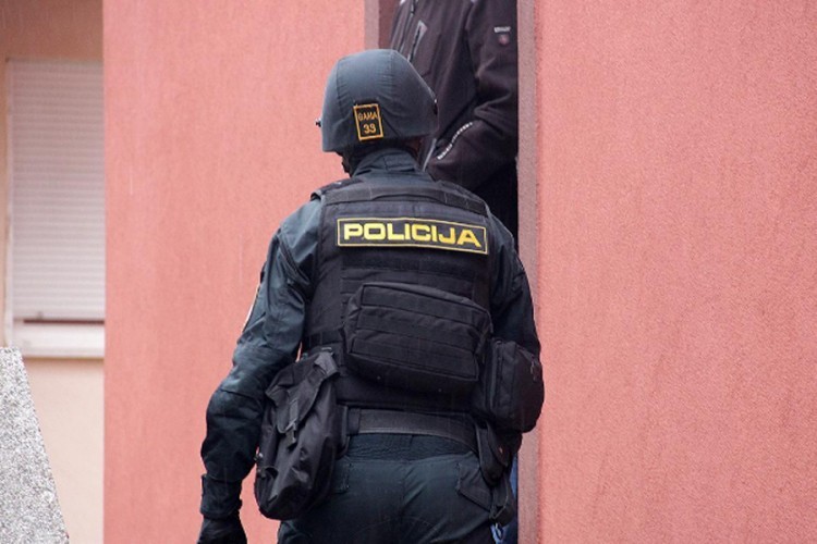 U nastavku akcije "Feniks" pretres na 18 lokacija