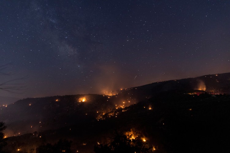 Požar u Grčkoj izmiče kontroli