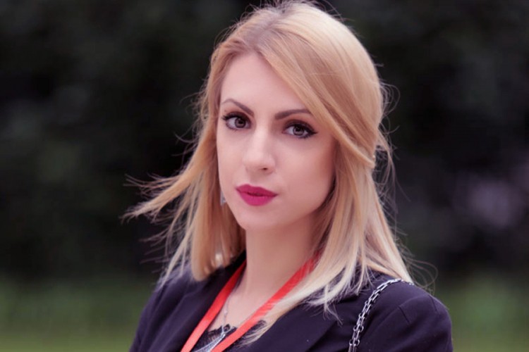 "Socijalna distanca je samo fizička, održavati bliske odnose"