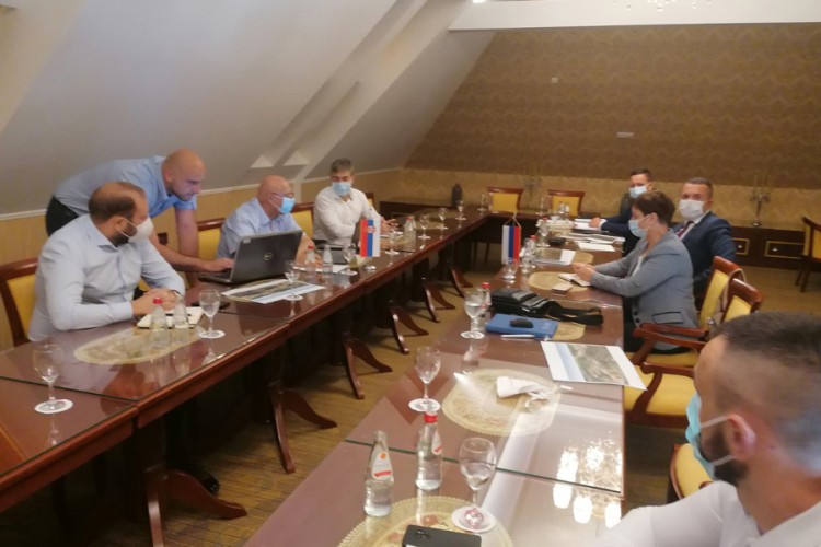 Aerodrom kod Trebinja u Zupcima ili Mionićima