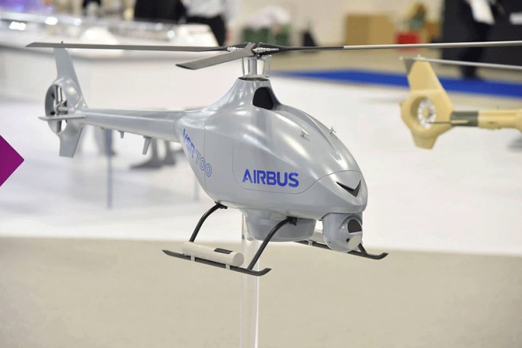 "Erbasov" helikopter u slobodnom letu bez pilota