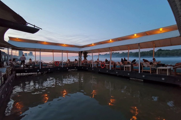 Beograd zabranio žurke na splavovima