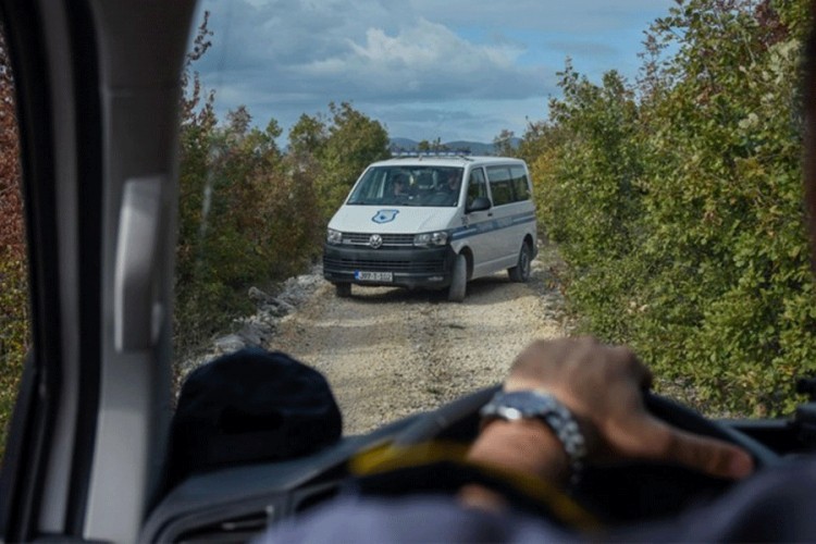Dvije osobe iz Milića osumnjičene za krijumčarenje ljudi