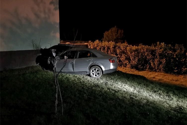 Poginulo četvoro mladih kod Vinkovaca, sletjeli s puta i udarili u kuću