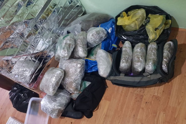 Velika akcija na području RS: Više uhapšenih, pronađena laboratorija