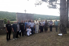 Parastos u Čelebićima za 400 Srba koje su ubile ustaše