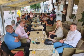Cvijanovićeva sa rukovodstvima SNSD-a i koalicionih partija u Šamcu
