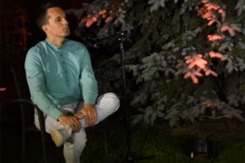 Armin Muzaferija izvodi hit Lady Gage