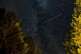 Perseidski bal na nebu 12. avgusta