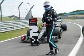 Botasu pol pozicija u Silverstonu
