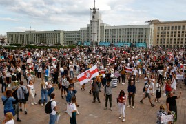 Policija spustila štitove u znak solidarnosti s demonstrantima u Minsku