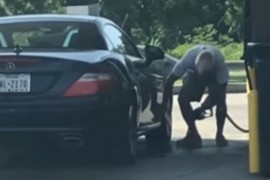 Teksašanin benzinom prao auto