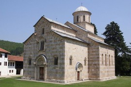 Iguman Visokih Dečana: Rješenje je obilaznica oko manastira