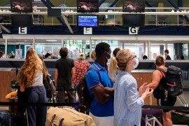 Turisti po povratku u Veliku Britaniju iz Hrvatske i Grčke moraju u ...