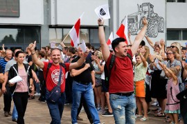 Makron Putinu: Podržite dijalog u Bjelorusiju; Rusu miješanje ...
