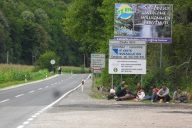 Migranti nakratko blokirali saobraćaj kod entitetske linije