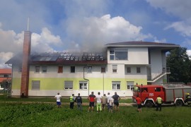 Veliki požar u staračkom domu, štićenici evakuisani