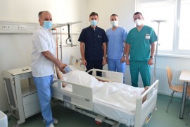 U UKC RS izvedena vrlo složena operacija aneurizme trbušne aorte