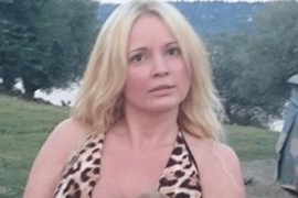 Maja Nikolić grlila prase
