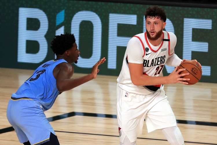 Nurkić: Baka mi ima virus korona i u komi je, nosite proklete maske