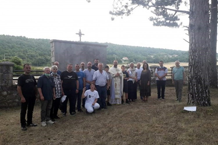 Parastos u Čelebićima za 400 Srba koje su ubile ustaše